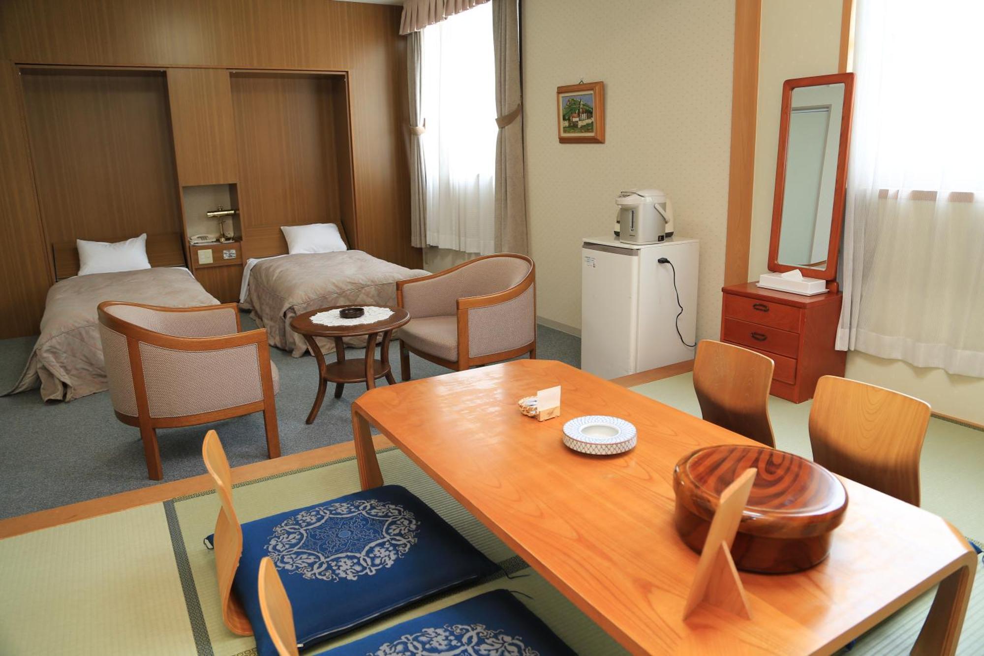 Hill Hotel Sunpia Iga Szoba fotó