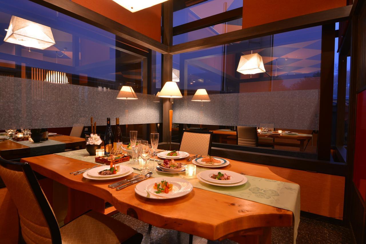 Hill Hotel Sunpia Iga Kültér fotó